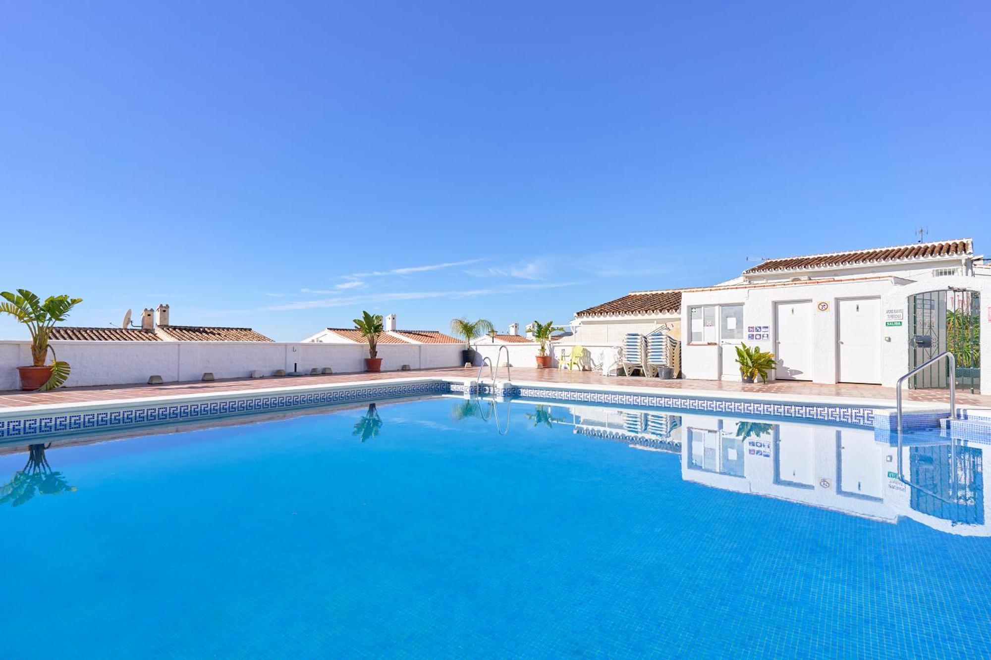 Апартаменти Sea View Capistrano Нерха Екстер'єр фото