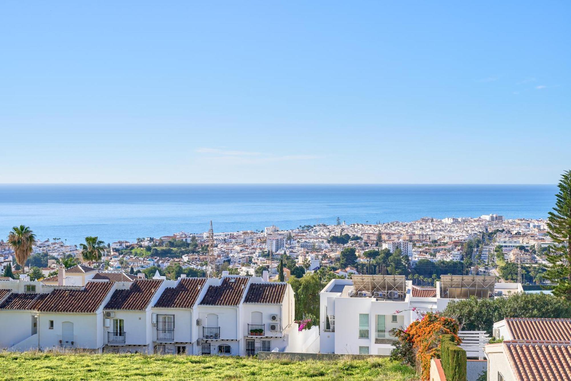 Апартаменти Sea View Capistrano Нерха Екстер'єр фото