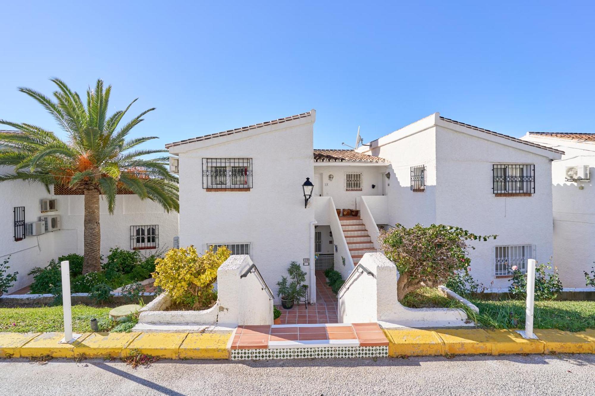 Апартаменти Sea View Capistrano Нерха Екстер'єр фото