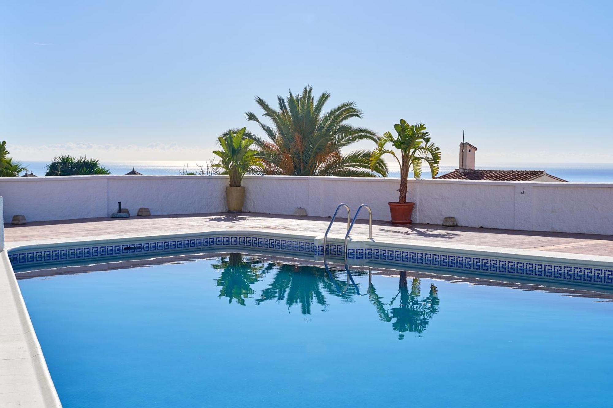 Апартаменти Sea View Capistrano Нерха Екстер'єр фото