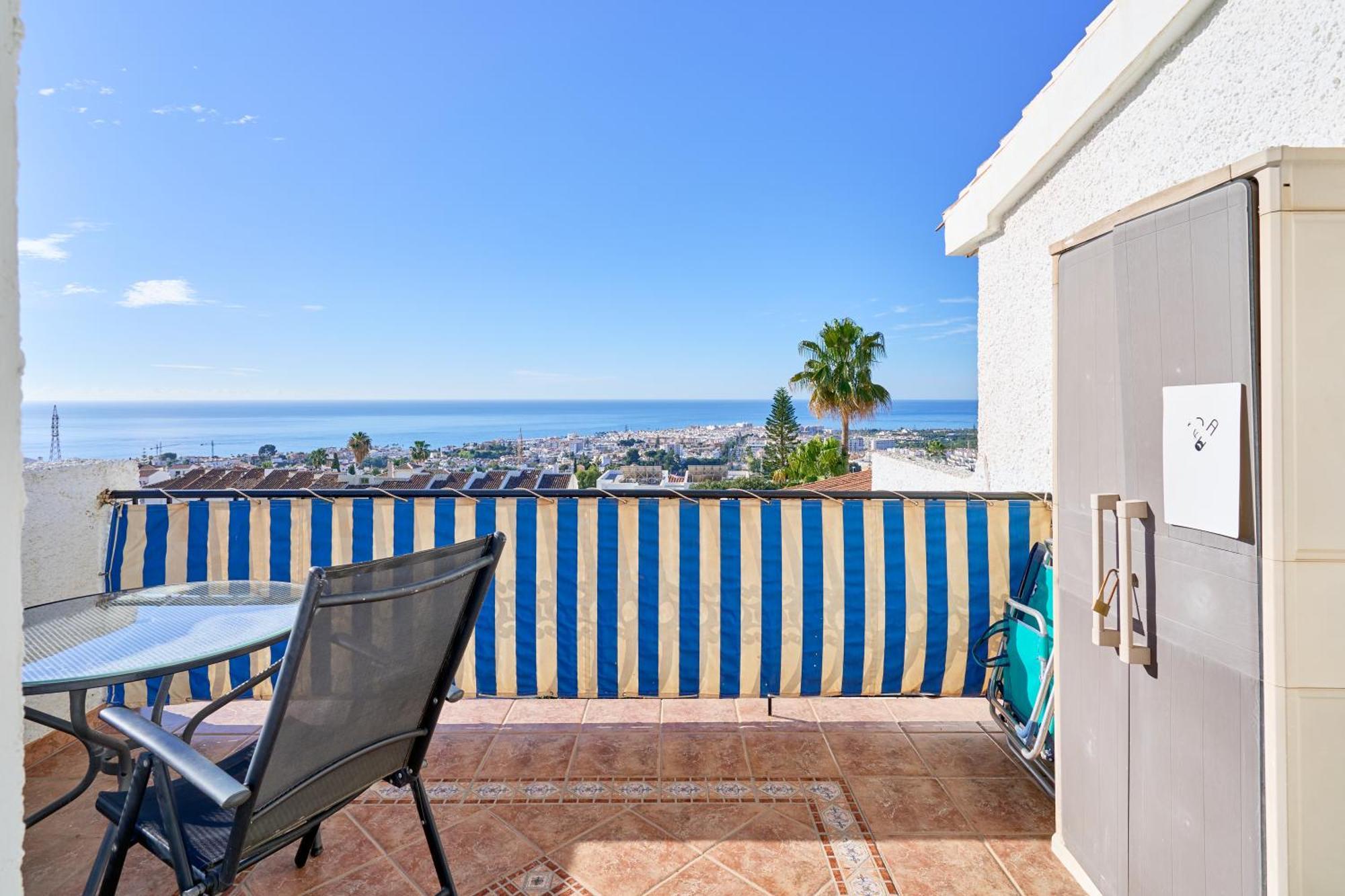 Апартаменти Sea View Capistrano Нерха Екстер'єр фото